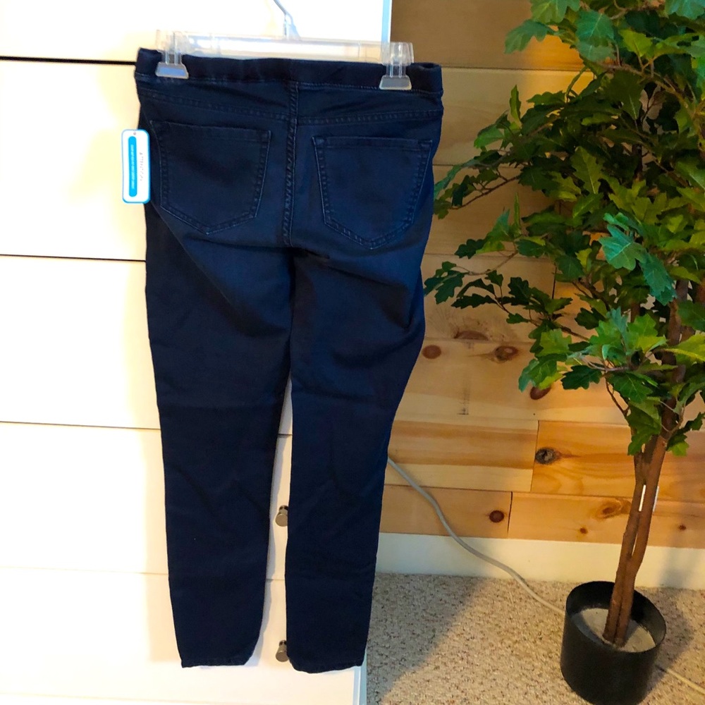 NWT Old Navy Dark Wash Jeggings- Size 0-2